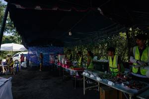 BIB: 
                            <button type="button" onclick="openModal(28148091)" class="btn btn-primary btn-sm float-right btn-popup" data-toggle="modal" data-target=".modal-high-quality">
                        <i class="fas fa-shopping-cart"></i> Add to Cart
                    </button>
                                            <button type="button" onclick="isThisMe(28148091, true)" class="btn btn-success btn-sm float-right btn-popup btn-isme hidden" data-toggle="tooltip" data-placement="bottom" title="นี่คือรูปของคุณใช่ไหม คลิกที่นี่เพื่อเอาเข้าอัลบั้ม">
                        <i class="fas fa-plus"></i> Add to album
                    </button>
                    <button type="button" onclick="isThisMe(28148091, false)" class="btn btn-warning btn-sm float-right btn-popup btn-isnotme hidden">
                        <i class="fas fa-ban"></i> Remove from album
                    </button>